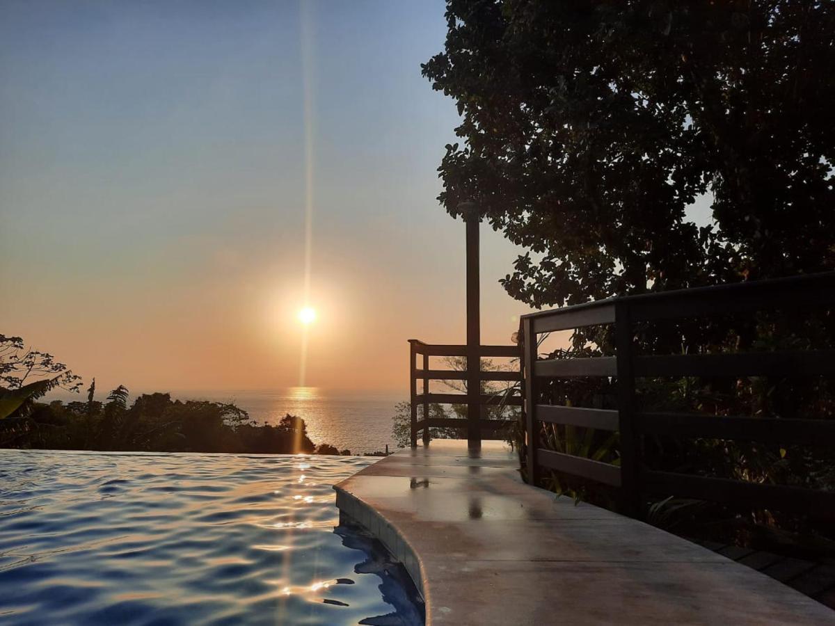 Casa Em Condominio Com Vista Para O Mar 伊利亚贝拉 外观 照片
