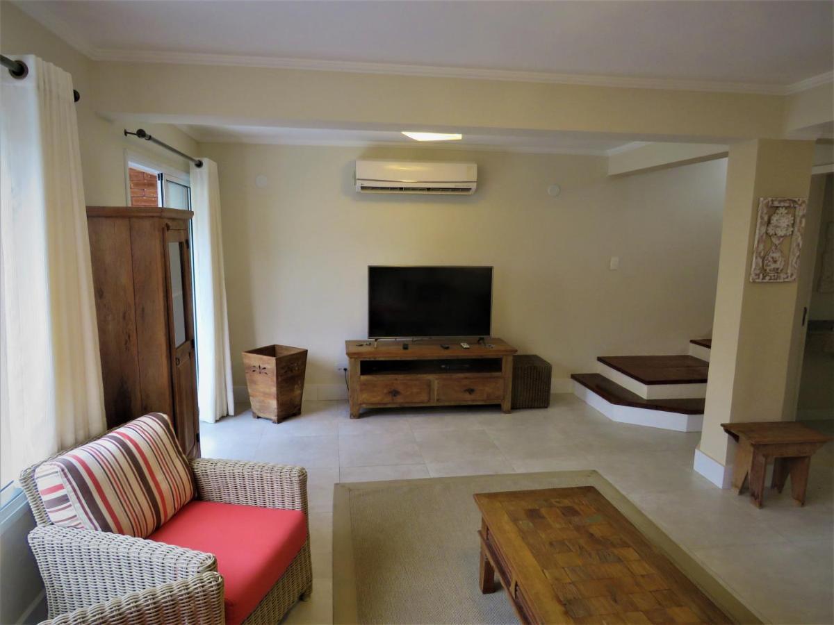 Casa Em Condominio Com Vista Para O Mar 伊利亚贝拉 外观 照片